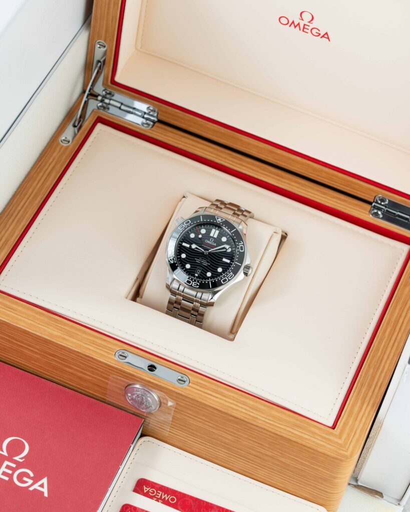 Omega Seamaster 300 210.30.42.20.01.001 2023