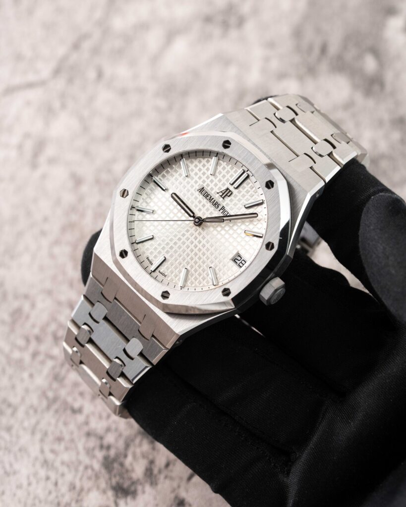 Audemars Piguet Royal Oak 15500ST.OO.1220ST.04 2021