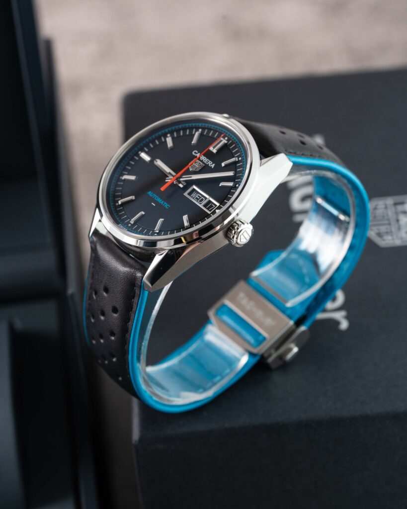 Tag Heuer Carrera WDA2110 2025
