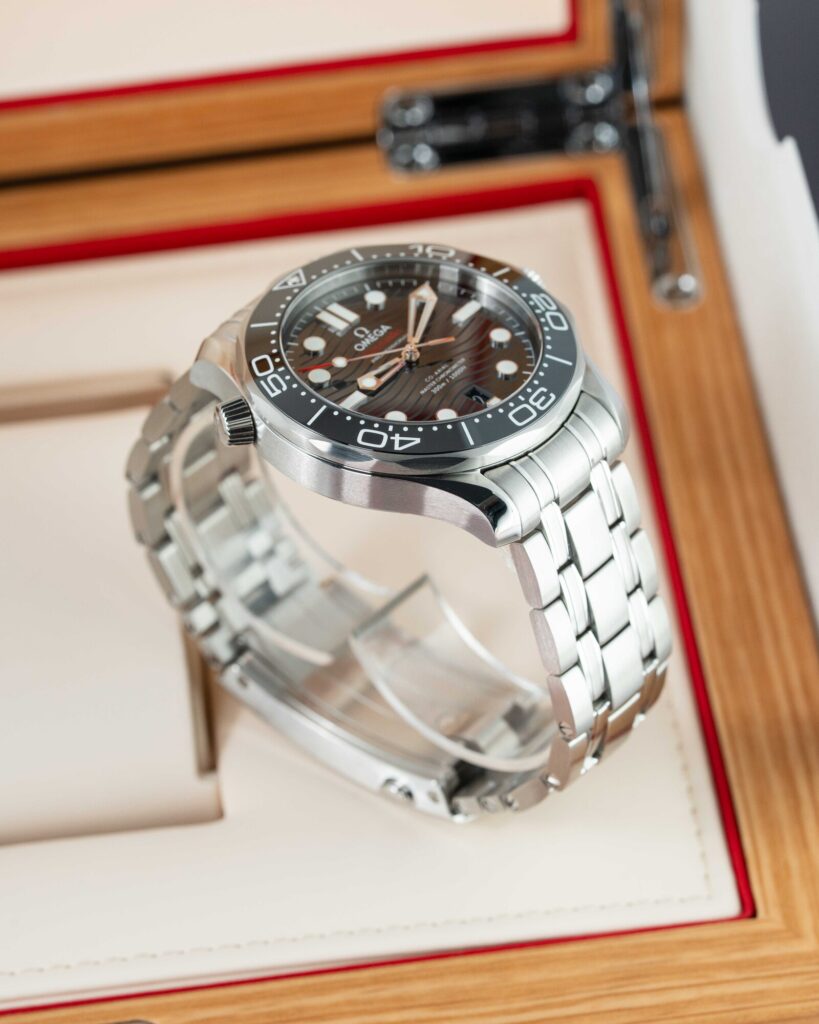 Omega Seamaster 300 210.30.42.20.01.001 2023
