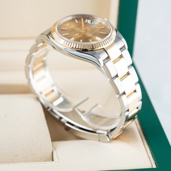 0bf22407-70fb-44a1-baeb-4440c6ab6bbb.jpg