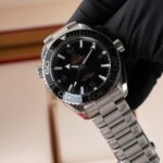 Omega Seamaster Planet Ocean 215.30.44.21.01.001 2025