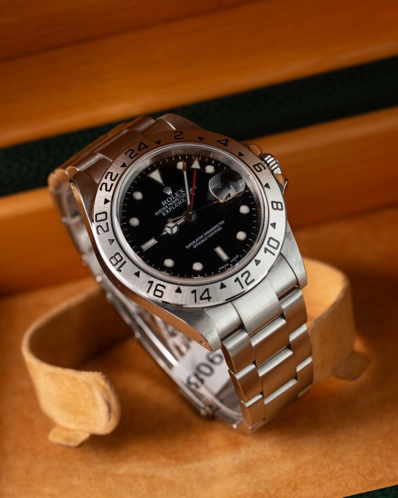 Rolex Explorer II 16570 2002