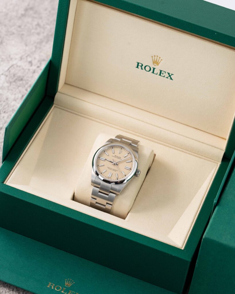 Rolex Oyster Perpetual 134300 2025