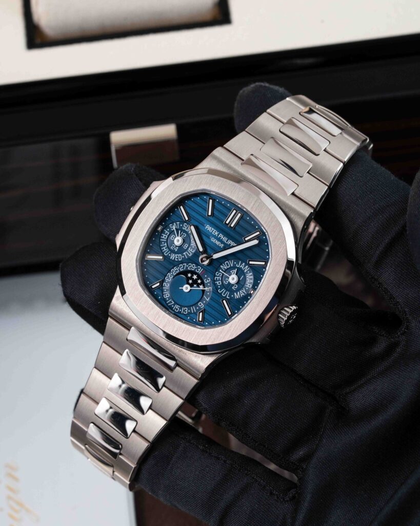 Patek Philippe Nautilus 5740/1G-001 2020