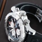 Breitling Avenger A13371 2018