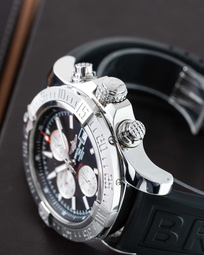 Breitling Avenger A13371 2018