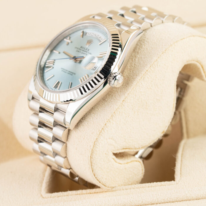 6f08ad98-8a25-42bb-94ec-84f3e5c1df5d.jpg