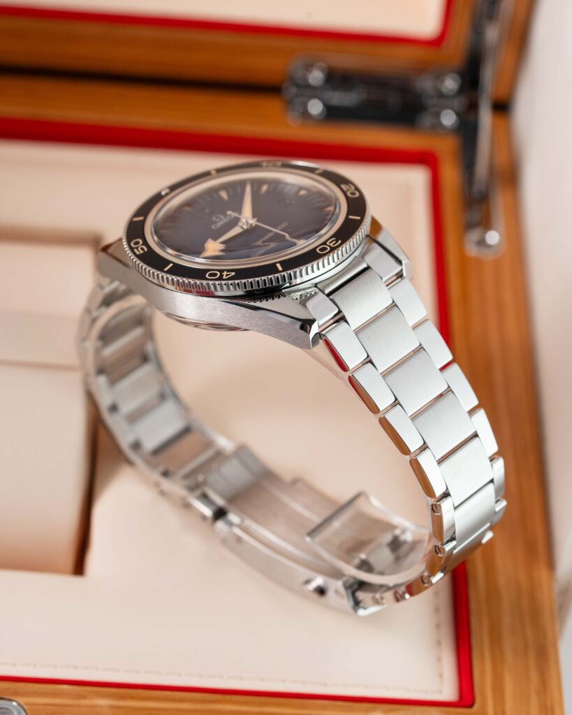 Omega Seamaster 300 234.30.41.21.03.001 2021