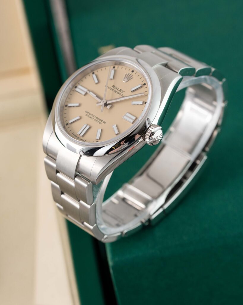 Rolex Oyster Perpetual 134300 2025
