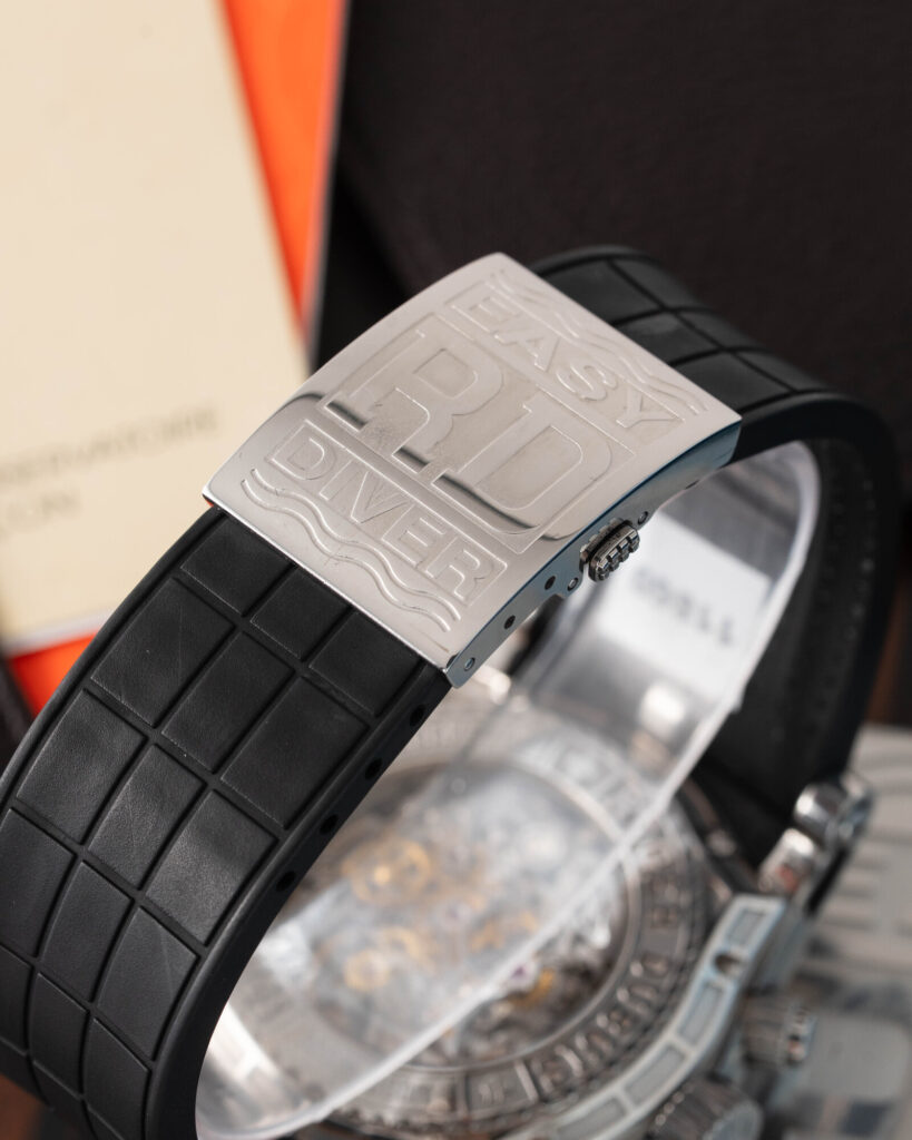 Roger Dubuis Easydiver SE46 56 9 12.53 2012
