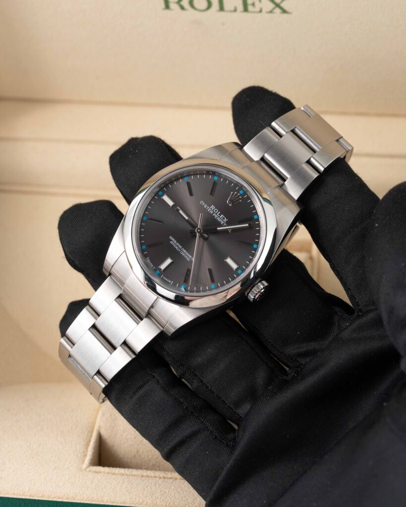 Rolex Oyster Perpetual 114300 2020
