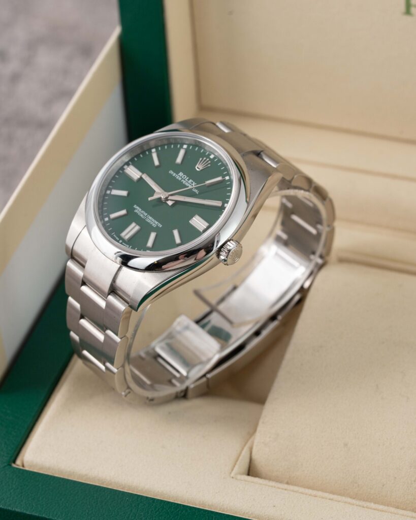 Rolex Oyster Perpetual 124300 2020