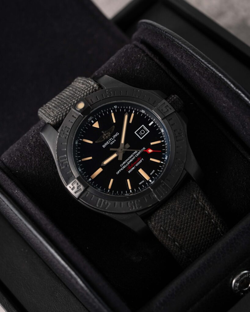 Breitling Avenger Blackbird V1731010 2014