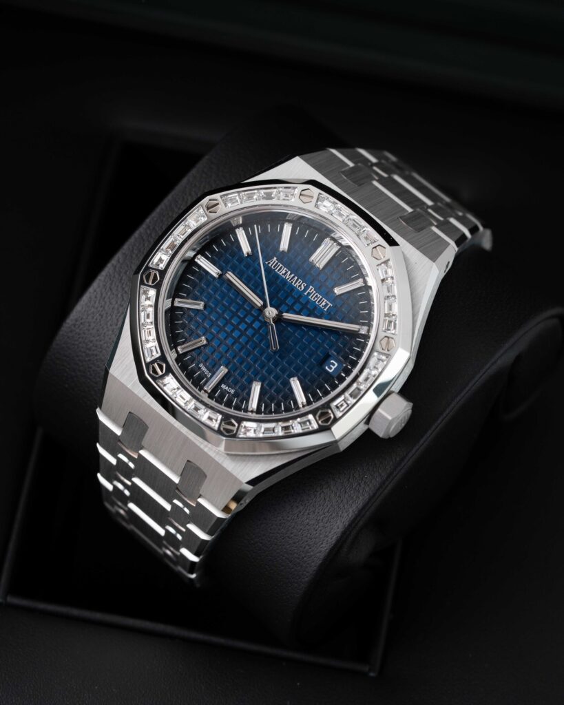 Audemars Piguet Royal Oak 15551BC.ZZ.1356BC.01 2024