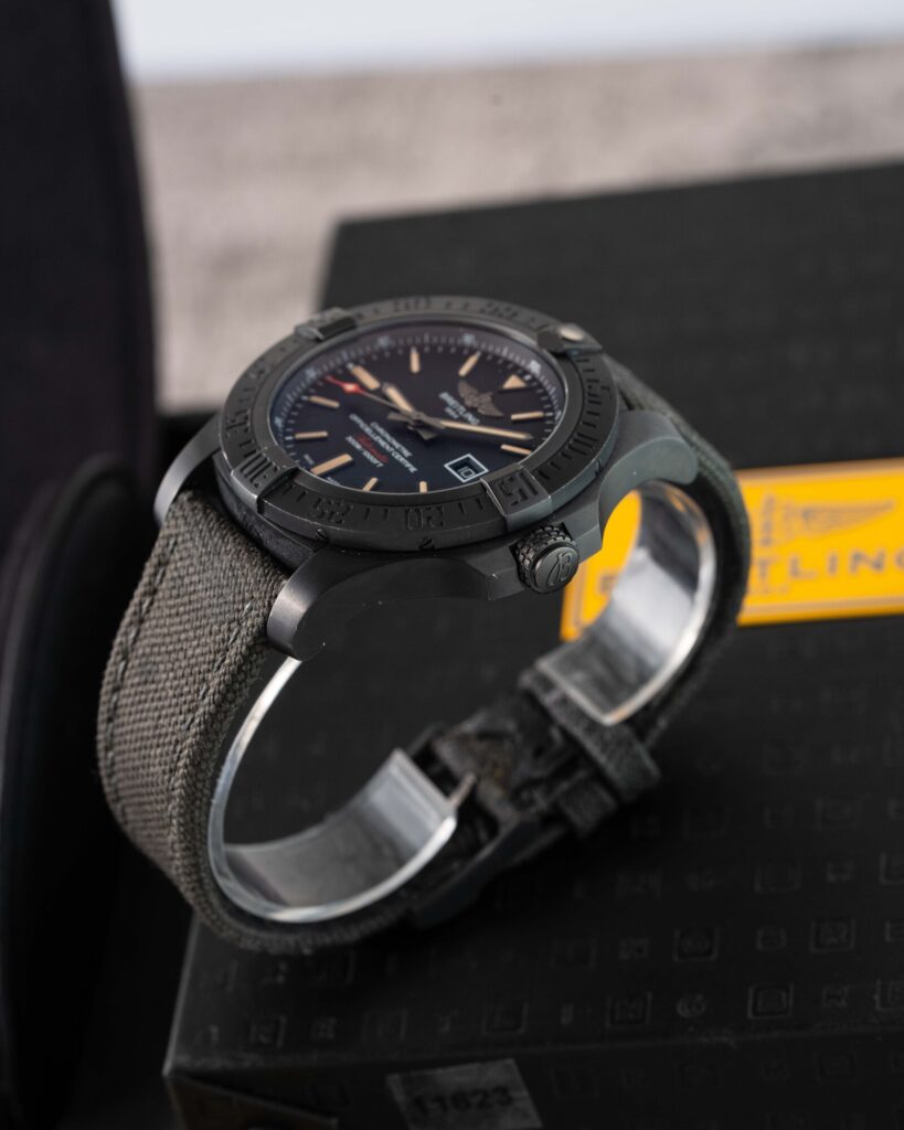 Breitling Avenger Blackbird V1731010 2014