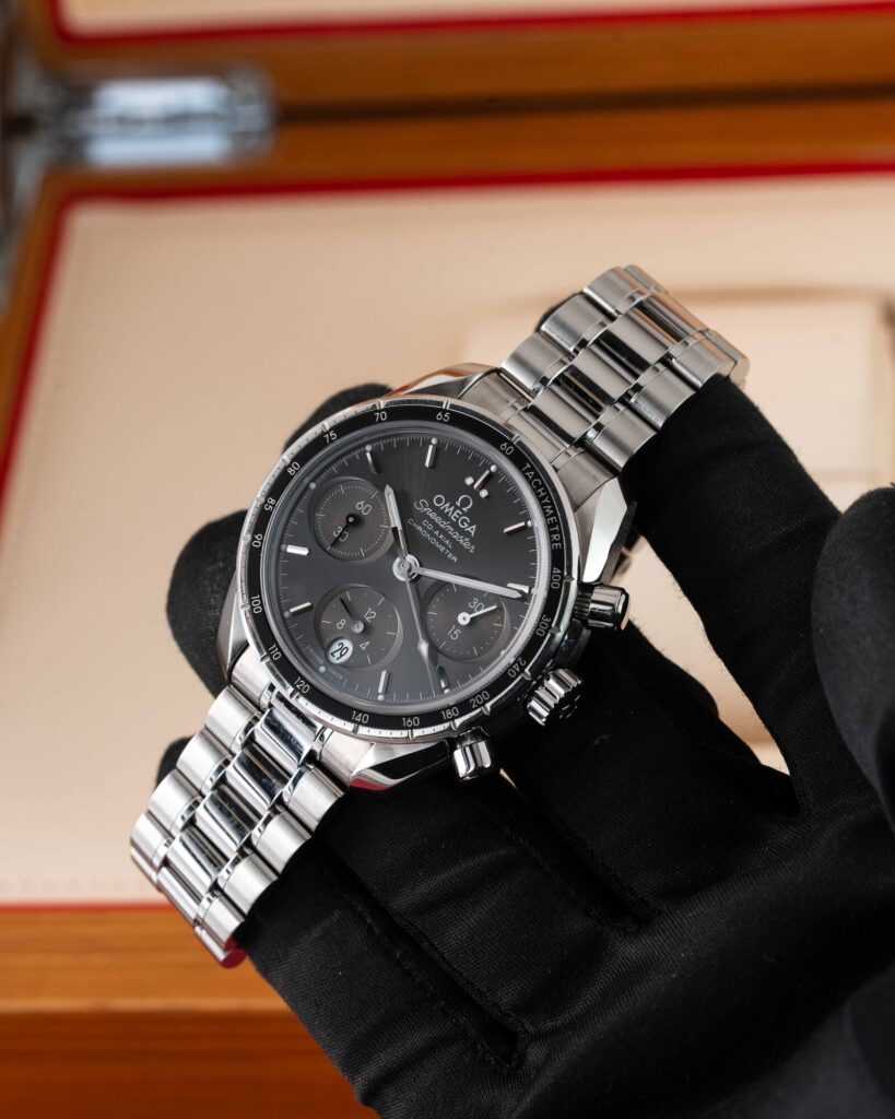 Omega Speedmaster 324.30.38.50.06.001 2020