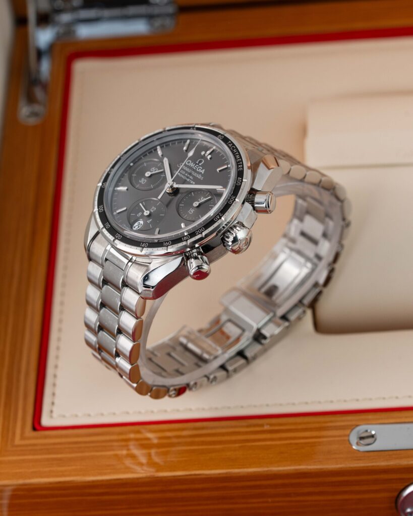 Omega Speedmaster 324.30.38.50.06.001 2020