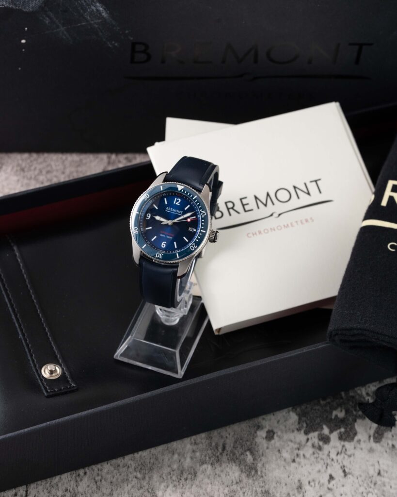 Bremont Supermarine S300-BL-B