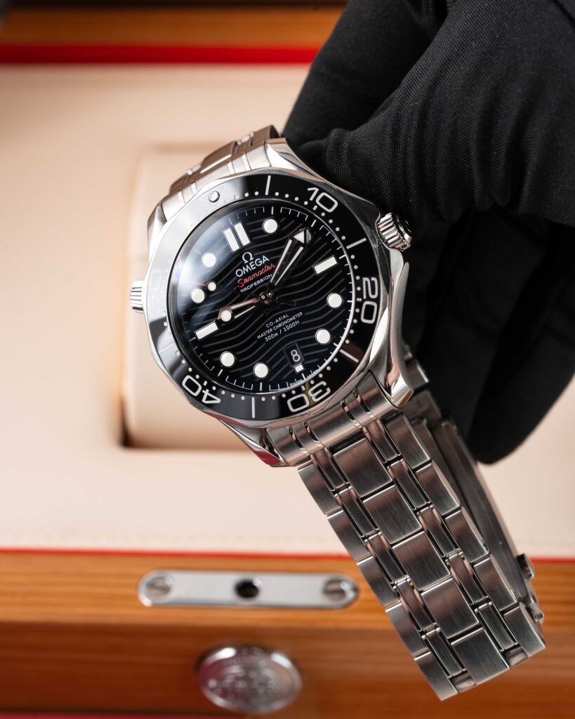 Omega Seamaster 300M 210.30.42.20.01.001 2020