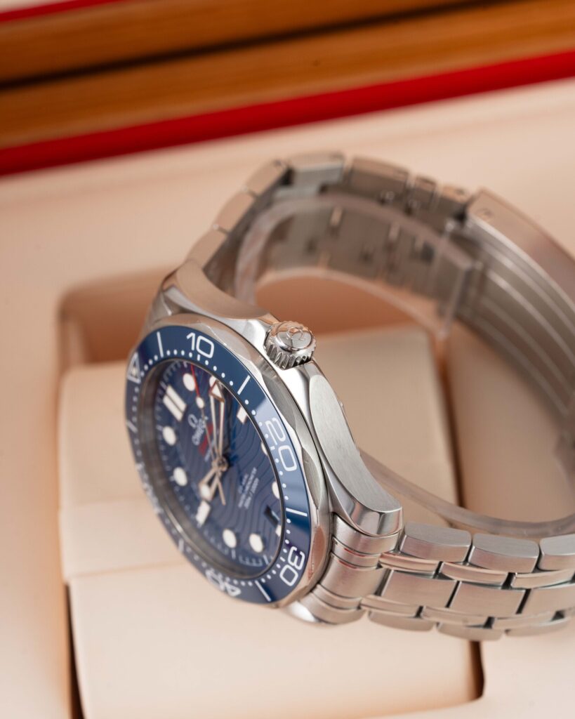 Omega Seamaster 300M 210.30.42.20.03.001 2021