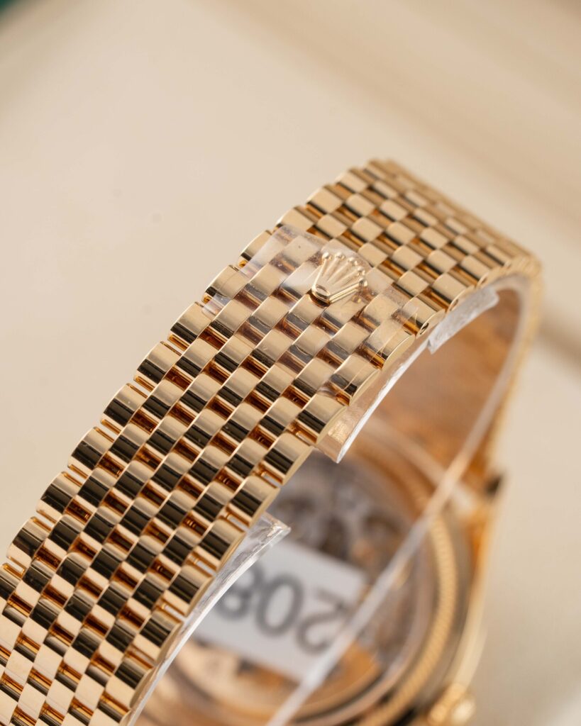 Rolex 1908