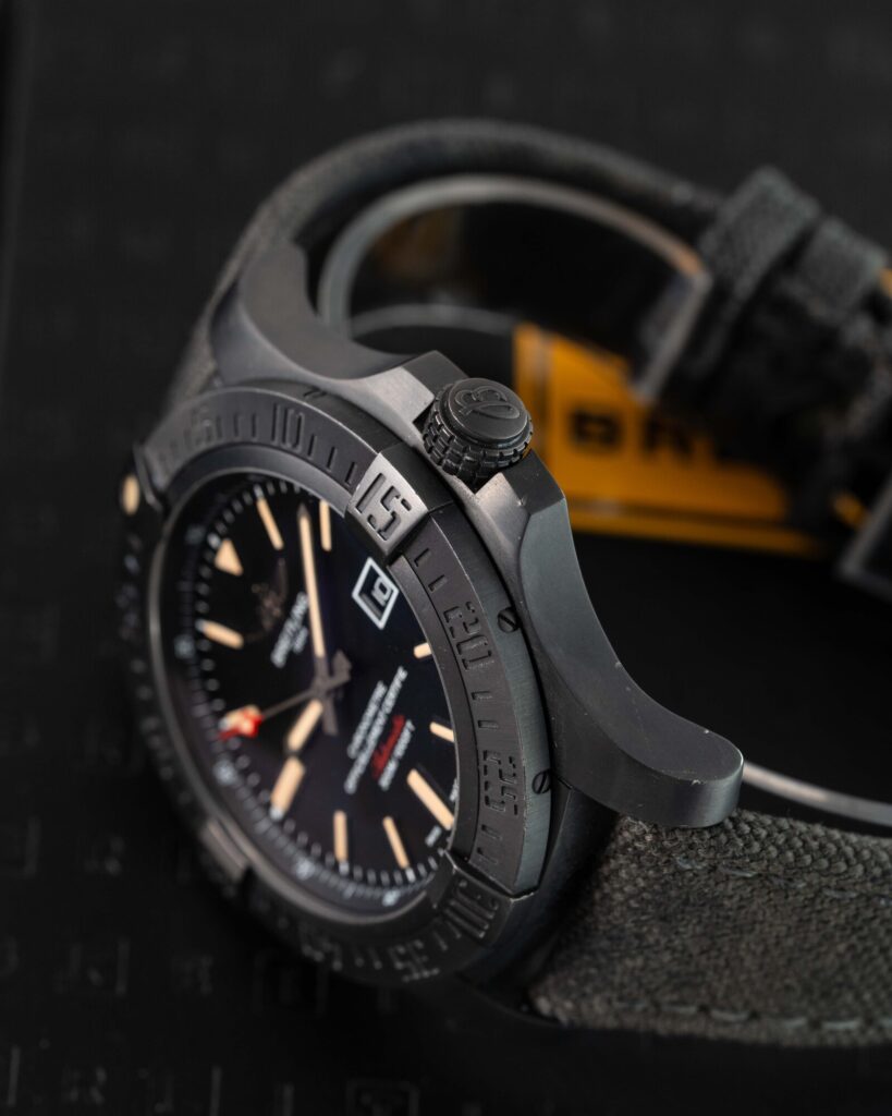 Breitling Avenger Blackbird V1731010 2014