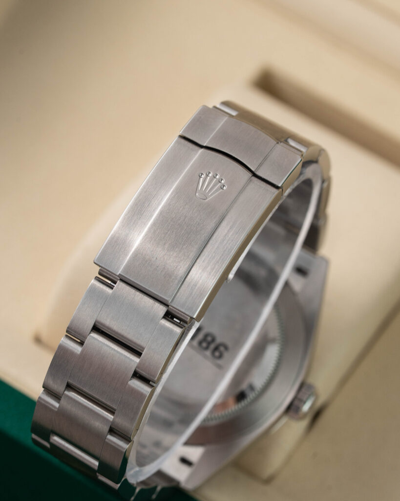 Rolex Oyster Perpetual 134300 2026