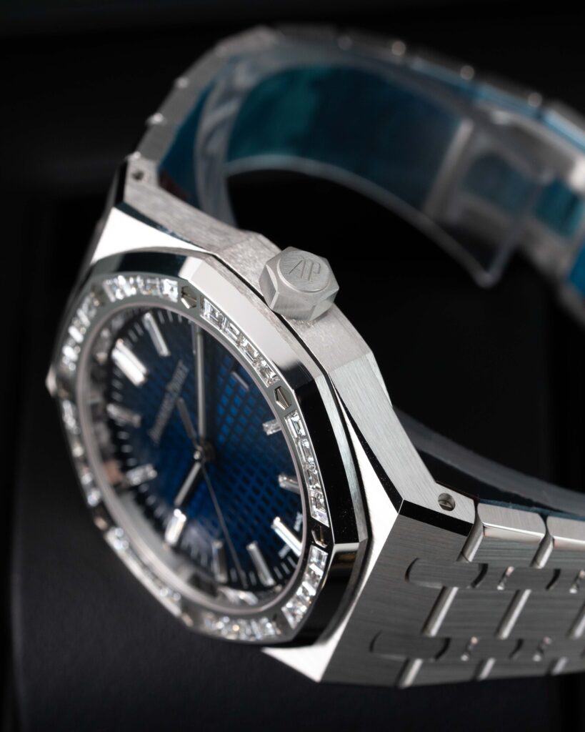 Audemars Piguet Royal Oak 15551BC.ZZ.1356BC.01 2024