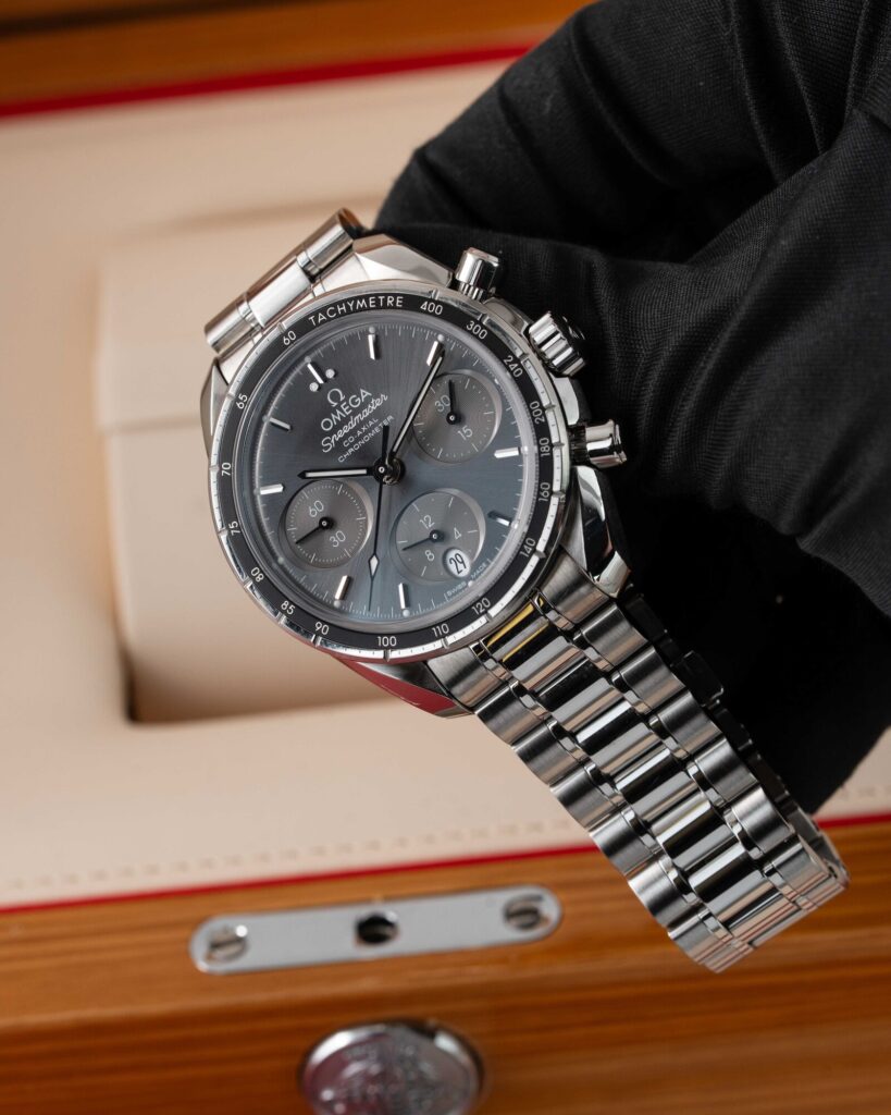 Omega Speedmaster 324.30.38.50.06.001 2020