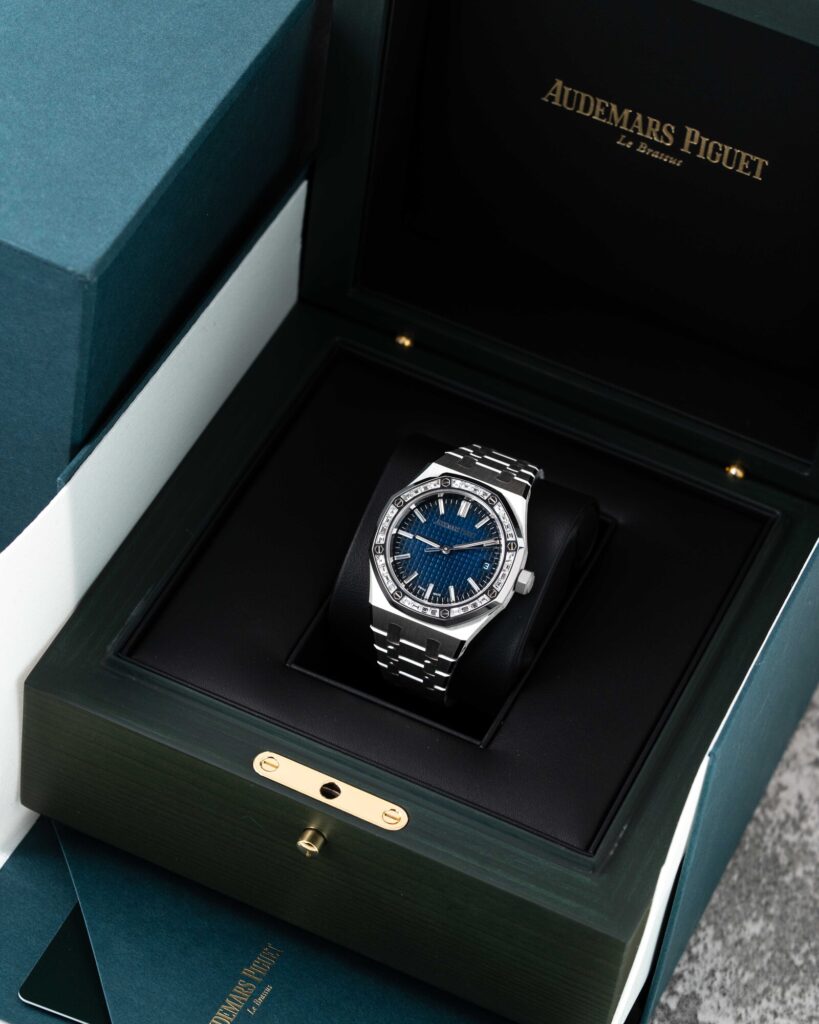 Audemars Piguet Royal Oak 15551BC.ZZ.1356BC.01 2024