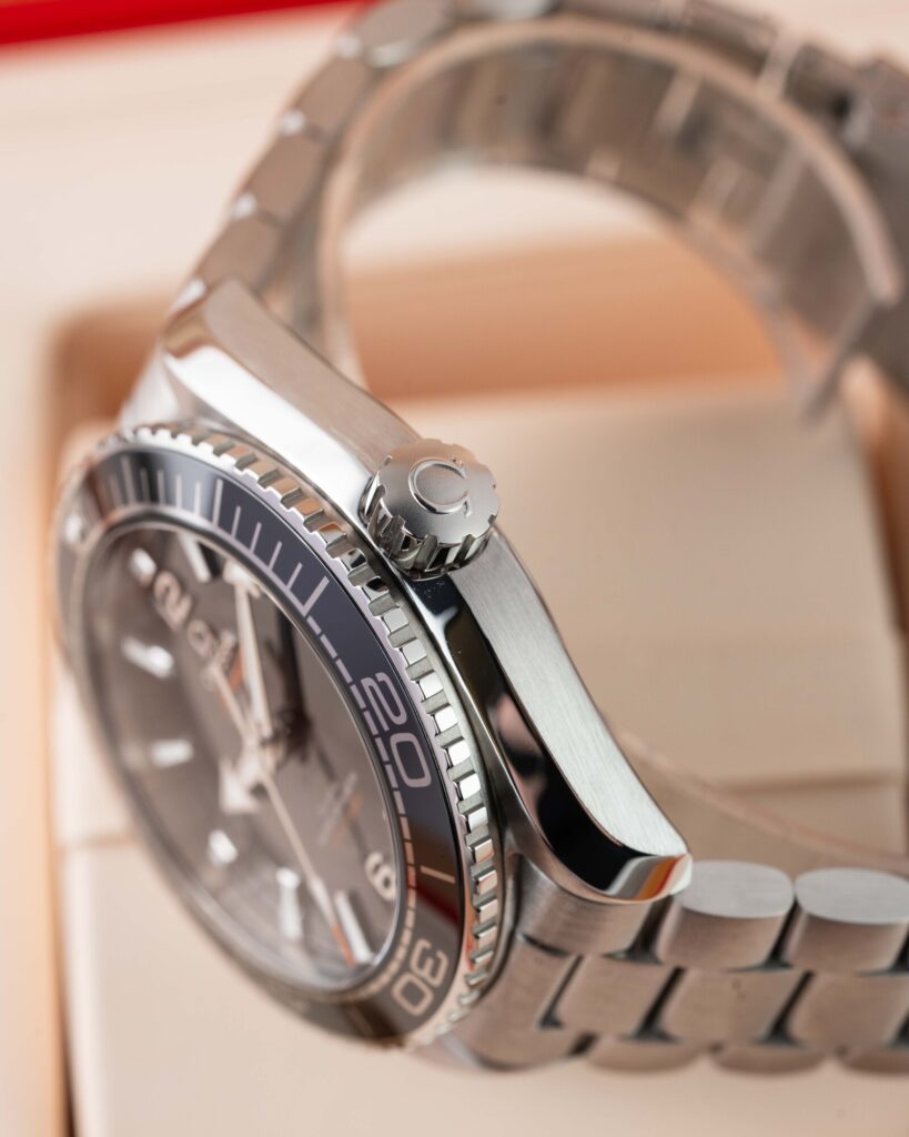 Omega Seamaster 215.30.44.21.01.001 2025