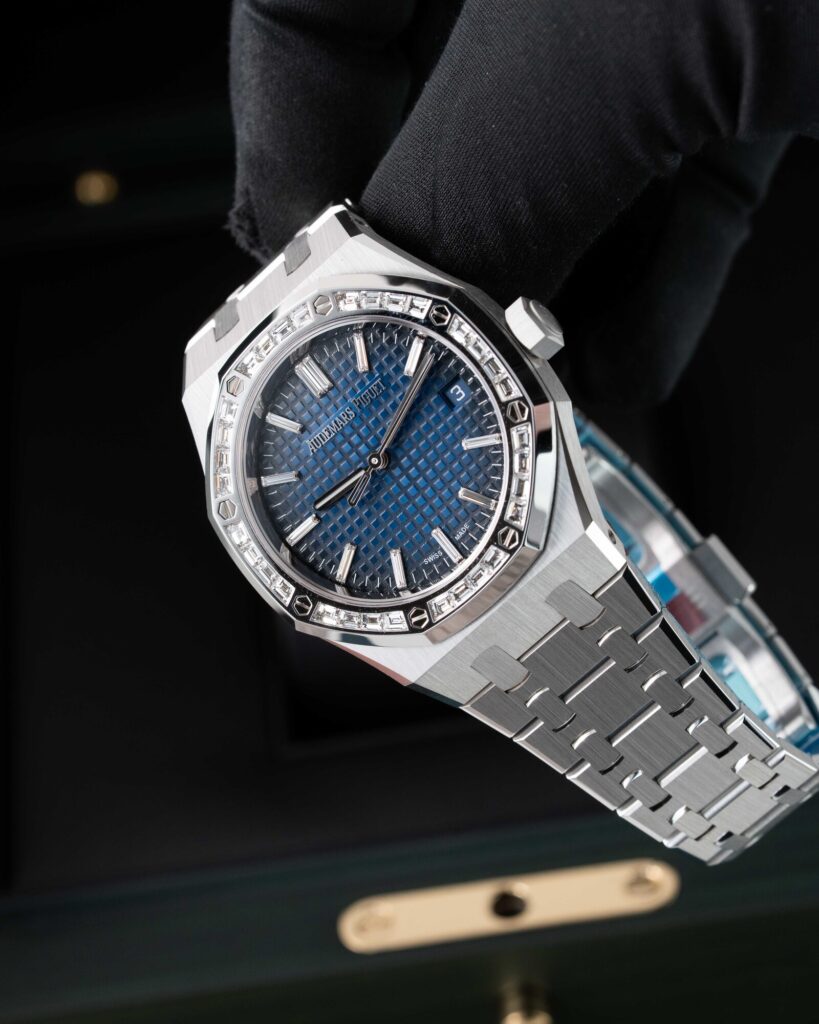 Audemars Piguet Royal Oak 15551BC.ZZ.1356BC.01 2024