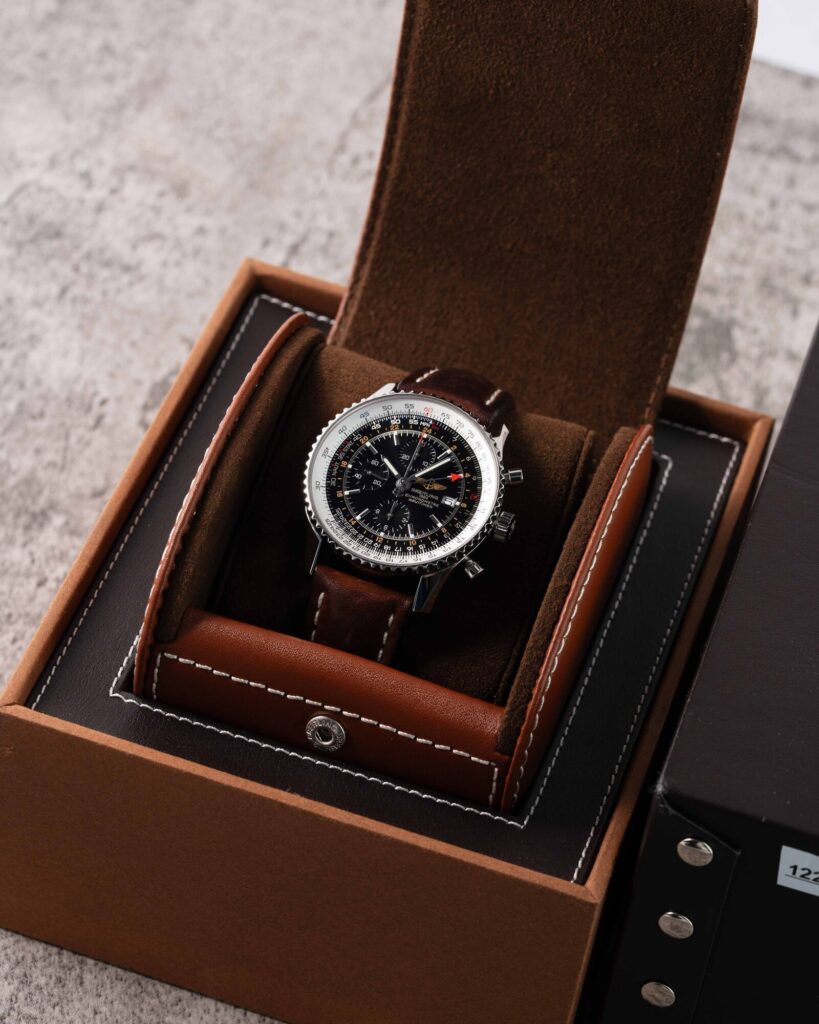Breitling Navitimer World A2432212 2016