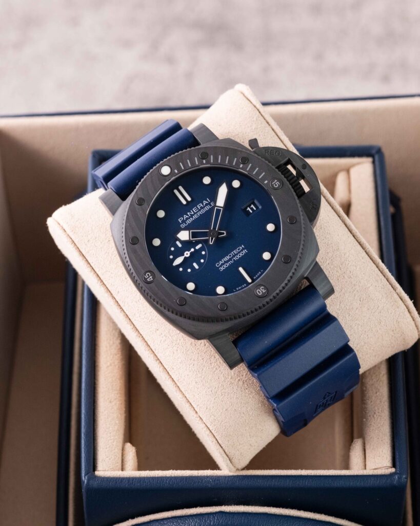 Panerai Submersible Carbotech PAM01232 2025