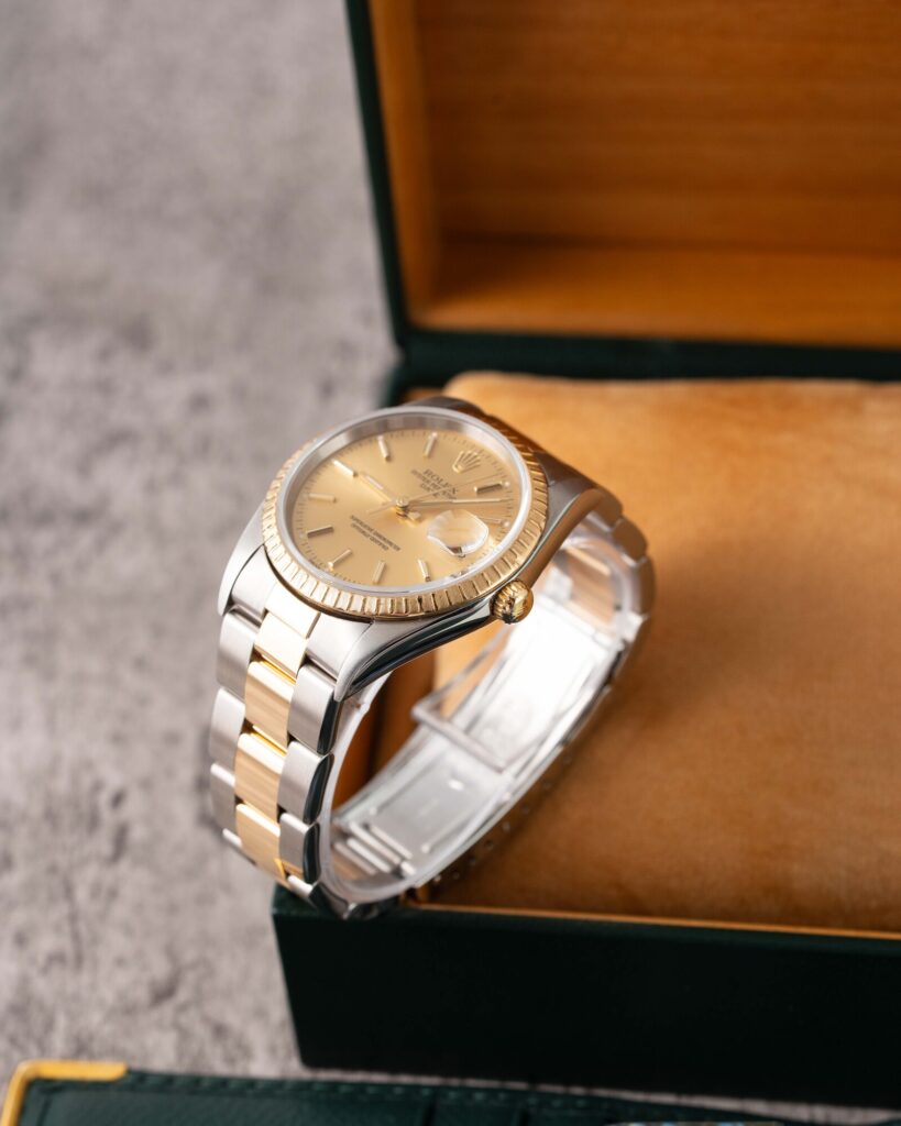 Rolex Oyster Perpetual Date 15223 2003