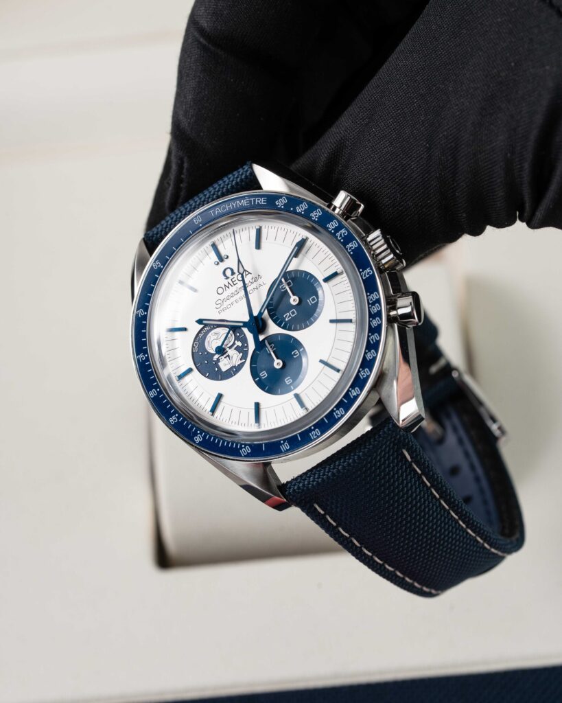 Omega Speedmaster Snoopy 310.32.42.50.02.001 2025