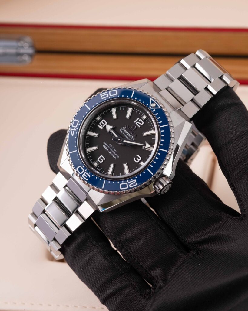 Omega Seamaster Planet Ocean 	217.30.42.21.01.002 2026
