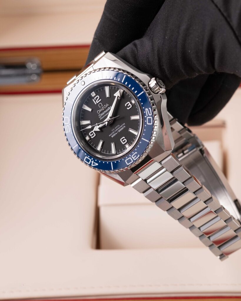 Omega Seamaster Planet Ocean 	217.30.42.21.01.002 2026