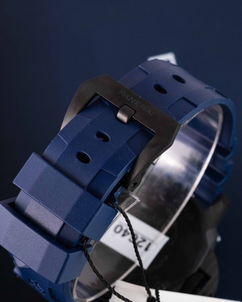 Panerai Submersible Carbotech PAM01232 2025