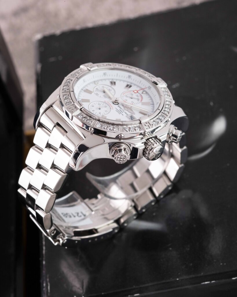Breitling Super Avenger A13370 2010