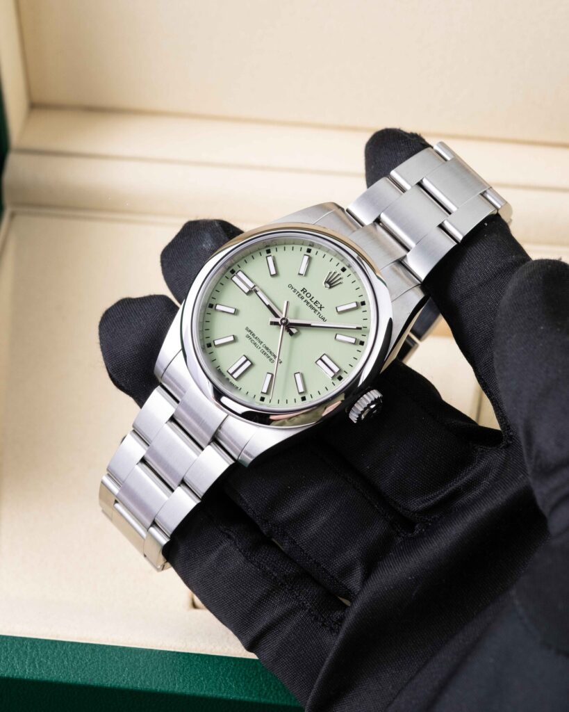 Rolex Oyster Perpetual 134300 2026