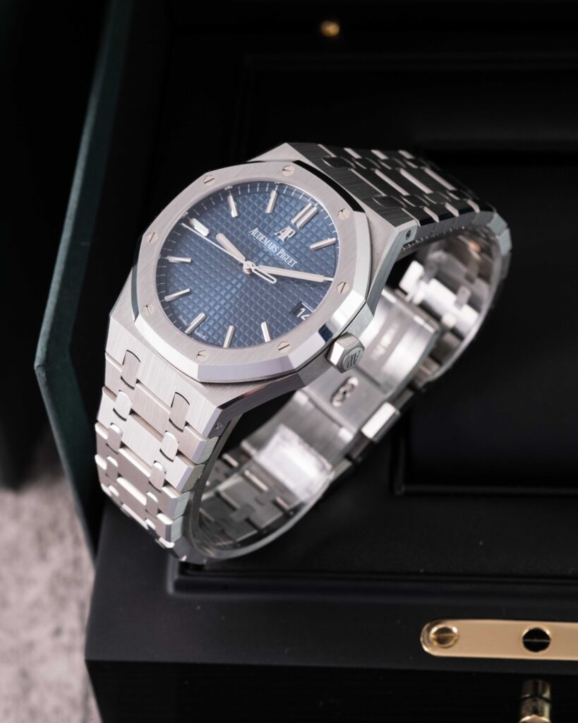 Audemars Piguet Royal Oak  15500ST.OO.1220ST.01 2021