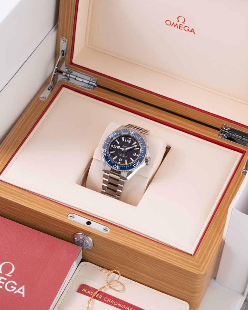 Omega Seamaster Planet Ocean 	217.30.42.21.01.002 2026