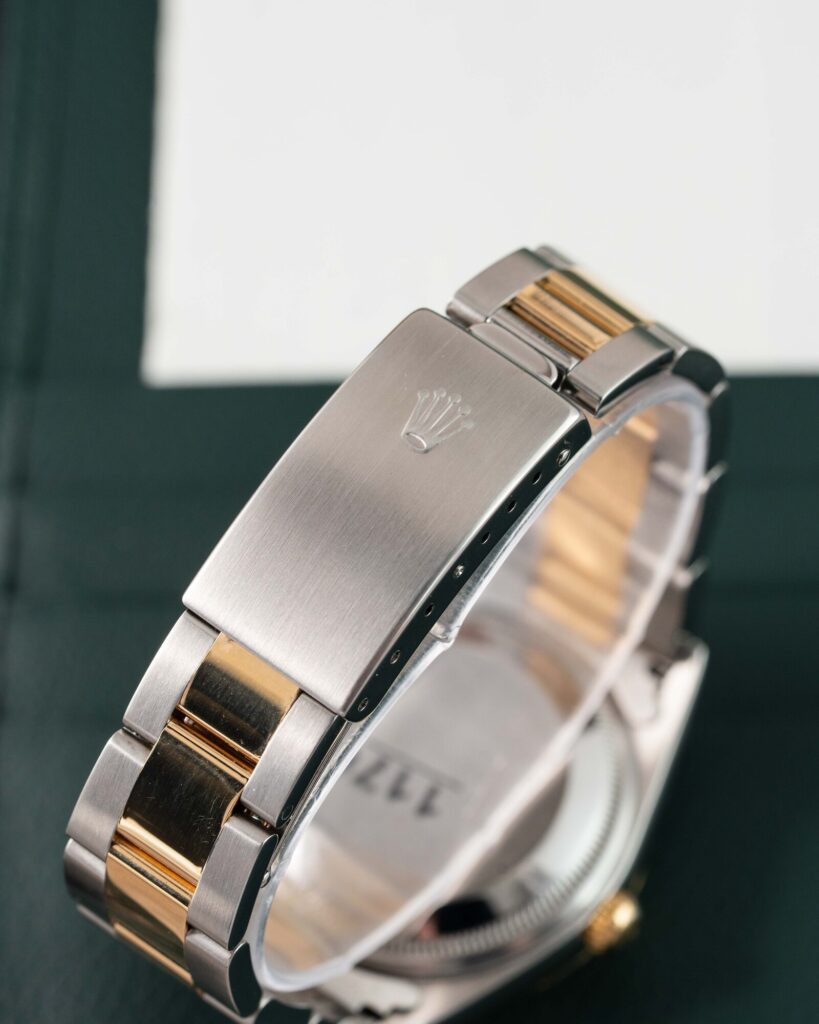 Rolex Oyster Perpetual Date 15223 2003