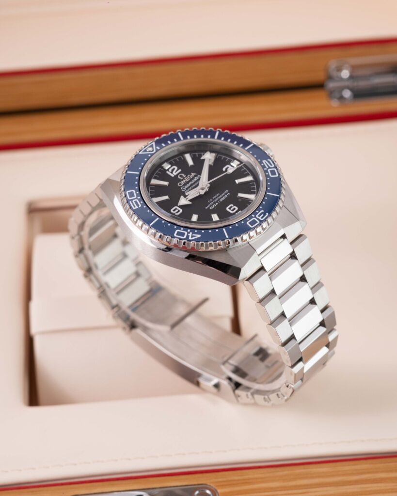 Omega Seamaster Planet Ocean 	217.30.42.21.01.002 2026