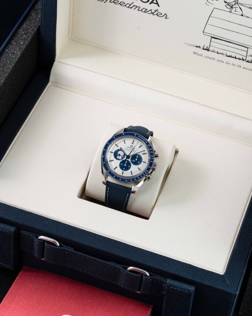 Omega Speedmaster Snoopy 310.32.42.50.02.001 2025