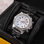 Breitling Super Avenger A13370 2010