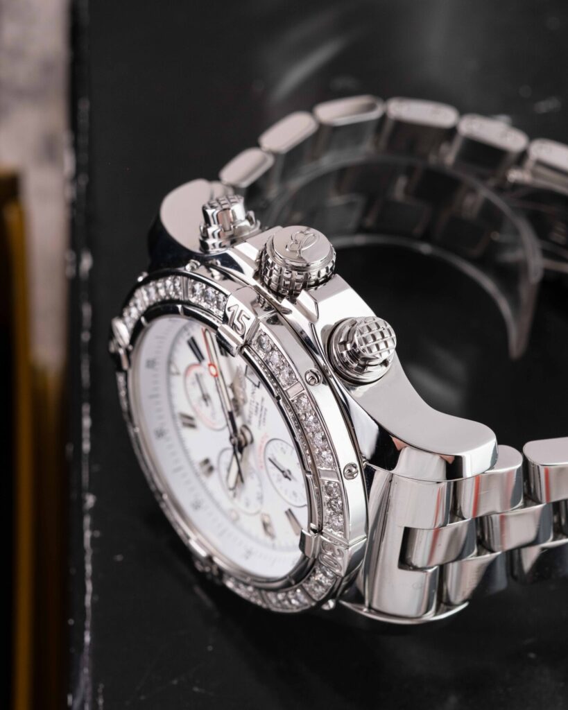 Breitling Super Avenger A13370 2010