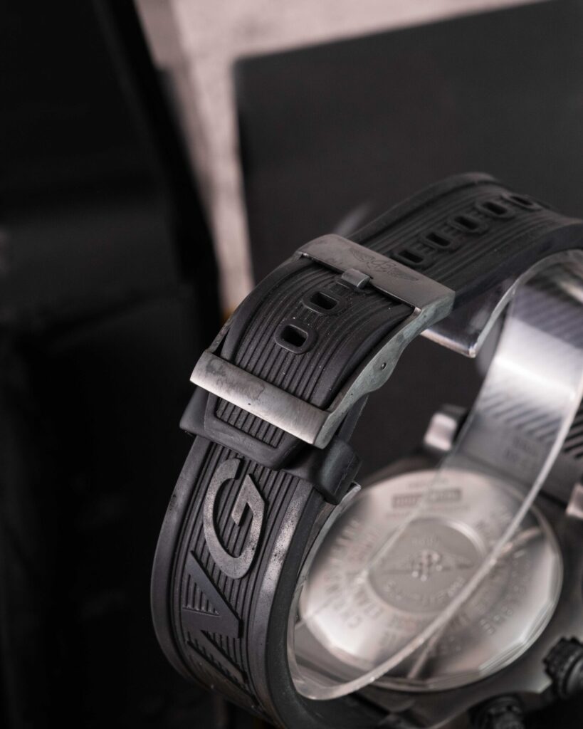 Breitling Avenger M133380 2008